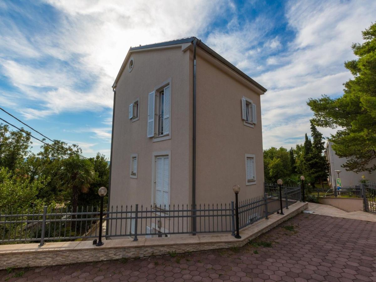 Apartment Villa Sara Dramalj Dış mekan fotoğraf