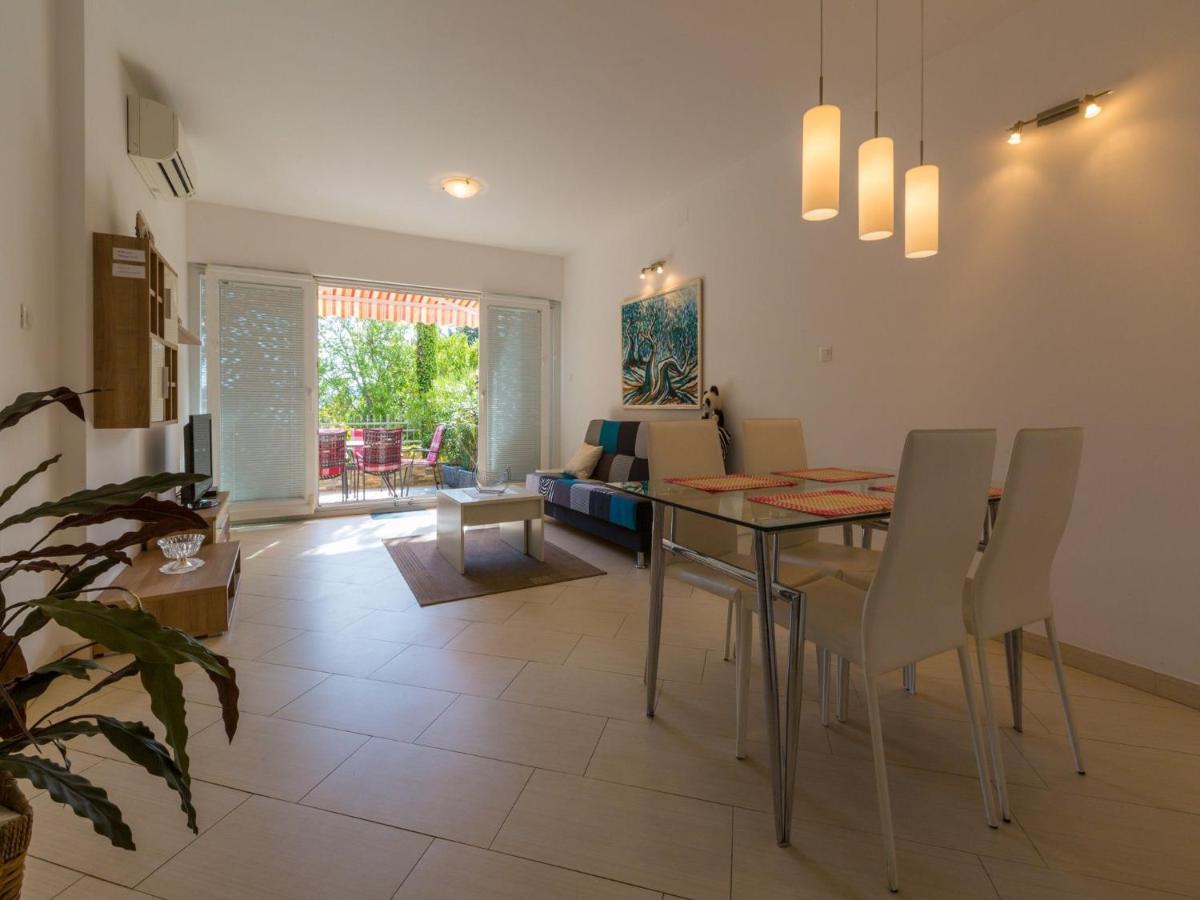 Apartment Villa Sara Dramalj Dış mekan fotoğraf
