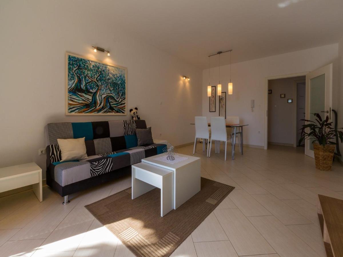 Apartment Villa Sara Dramalj Dış mekan fotoğraf